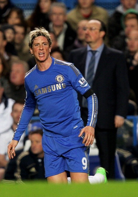 Fernando Torres chơi trận đầu tiên dưới trướng ông thầy cũ.
